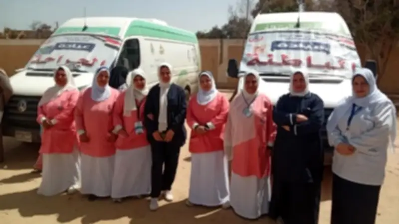 قافلة طبية ببني سويف تفحص 800 حالة وتقدم 2400 خدمة مجانية في الفشن