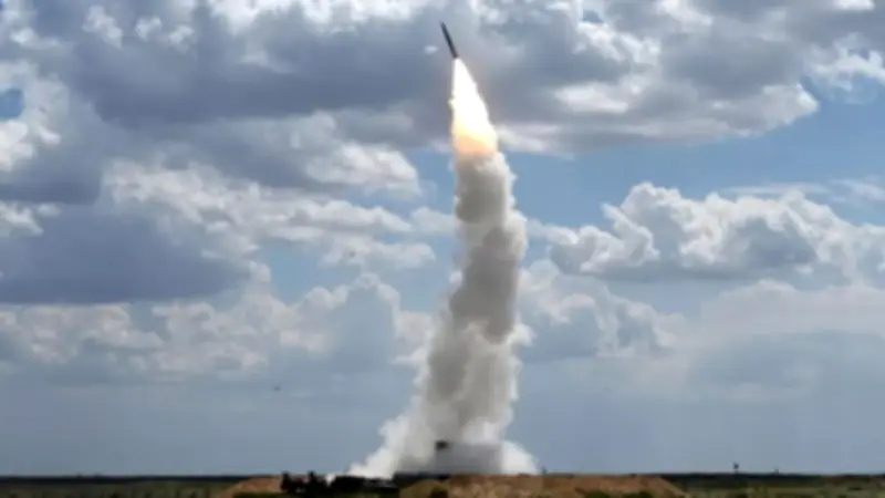 الدفاع الجوي الروسي يسقط 85 طائرة مسيرة أوكرانية في هجوم ليلي على مناطق متعددة