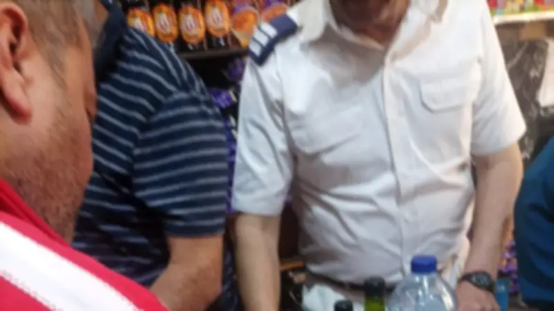 مصادرة 962 عبوة غذائية و280 علبة سجائر منتهية الصلاحية في حملات رقابية بالغربية