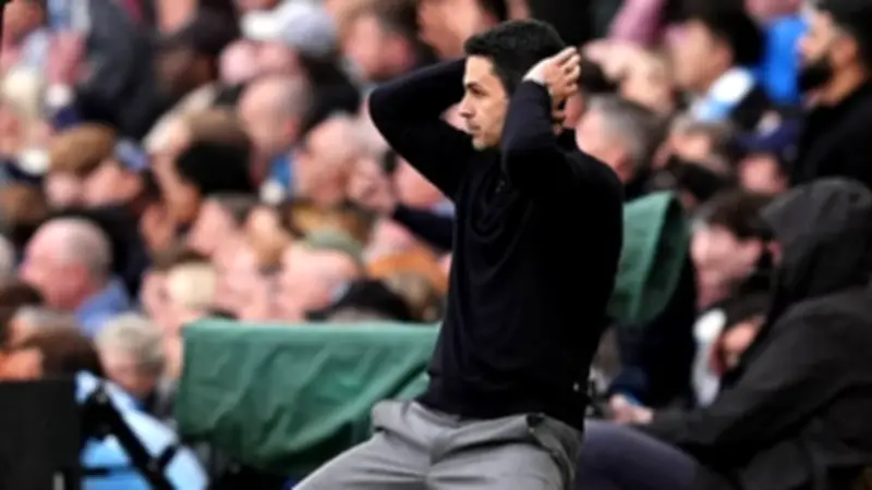 خسارة أرسنال أمام السيتي تضع مستقبل أرتيتا تحت المجهر قبل قرار مصيري