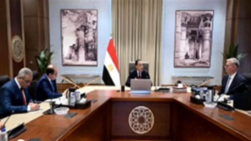 اجتماع حكومي لتعزيز المخزون الاستراتيجي من المنتجات البترولية وضمان استقرار الإمدادات