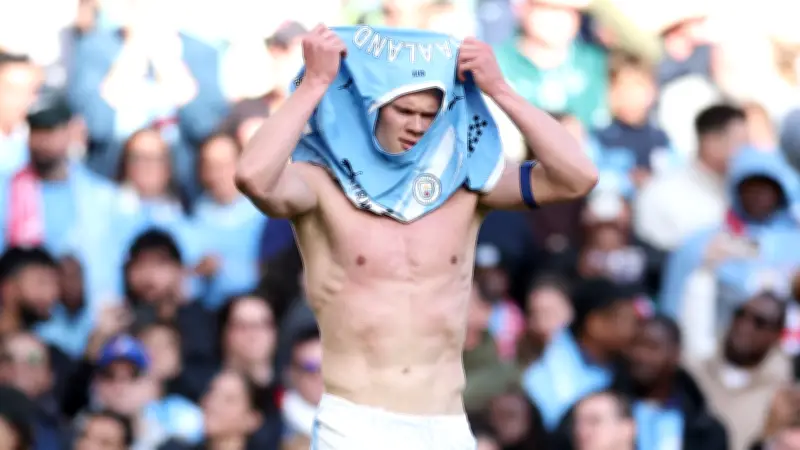 هالاند يفضح عنف البريميرليج: خدوشي أزعجت شريكتي ووالدي علّمني ألا أتحايل