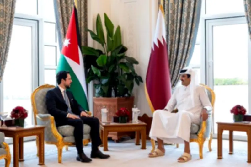 ولي العهد الأردني يؤكد تضامن المملكة مع قطر ودول المنطقة لحماية أمنها وسيادتها