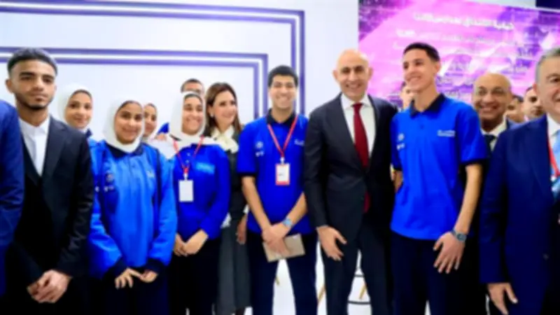 وزارة التعليم تعلن تدريس البرمجة والذكاء الاصطناعي وتوزيع التابلت بالمدارس الفنية بدءًا من العام المقبل