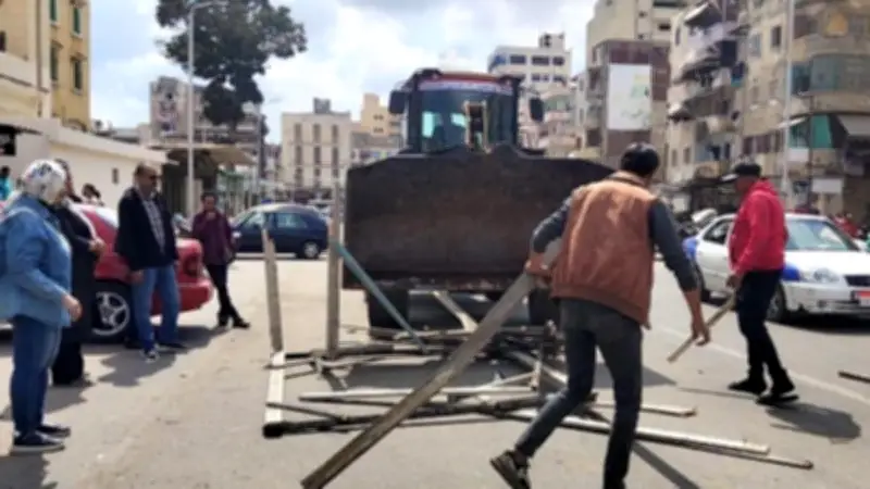 نائب محافظ بورسعيد يقود حملة ميدانية لإزالة الإشغالات وضبط الانضباط بحي المناخ