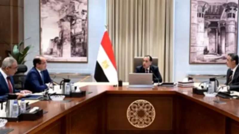 مدبولي يشدد على توفير مخزون آمن من السلع ويؤكد حوكمة منظومة الدعم للمستحقين