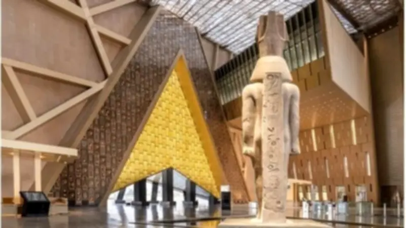 وزارة السياحة تطلق نسخة مطورة لمنصة حجز تذاكر المتحف المصري الكبير