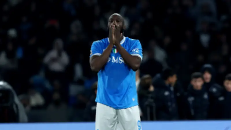 نهاية مسيرة لوكاكو مع نابولي: إدارة النادي تقرر إنهاء التعاقد بعد أزمة العلاقة