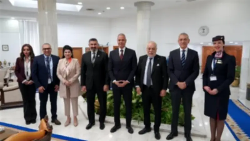 أشرف زكي: احترام العاملين بمصر للطيران ثوابت راسخة لا تقبل النقاش