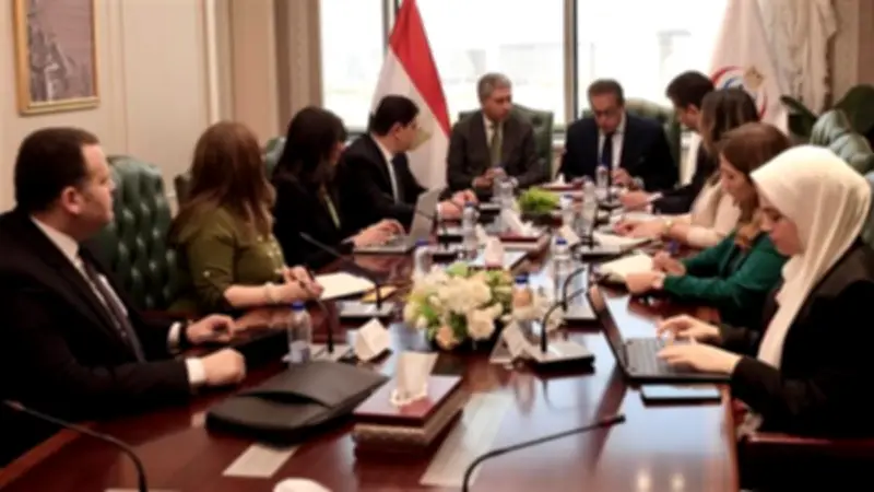 وزيرا السياحة والصحة يبحثان إستراتيجية تكاملية لتعزيز الخدمات الطبية للسائحين