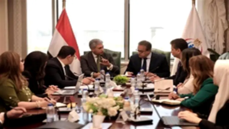 وزير السياحة والصحة يبحثان تعزيز الخدمات الطبية للسائحين في اجتماع تنسيقي