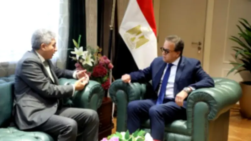 وزيرا الصحة والسياحة يبحثان استراتيجية تطوير الخدمات الطبية للسائحين في مصر