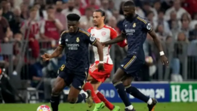 مانشستر يونايتد يطارد نجم ريال مدريد تشواميني لتعزيز صفوفه الصيف المقبل