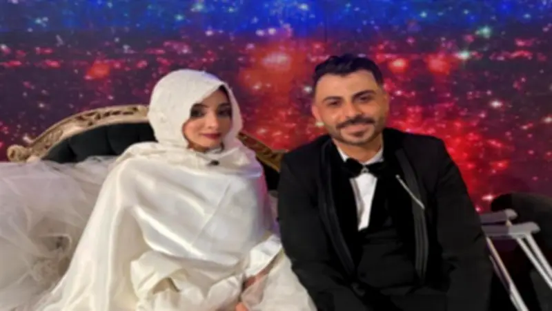 من أروقة المستشفى إلى قاعة الزفاف بساق واحدة وعكازين.. انتصار الحب على جراح الحرب في غزة