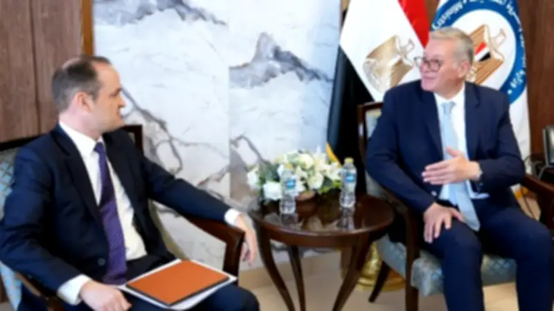 وزير البترول يبحث مع أباتشي تعزيز التعاون لرفع الكفاءة وخفض التكاليف وزيادة الإنتاج