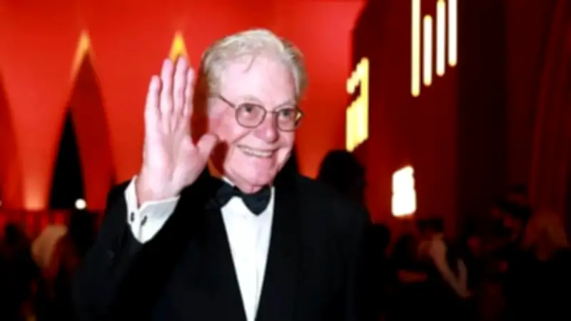 حسين فهمي في الصين: فيلم وثائقي جديد لتعزيز الروابط الثقافية بين مصر والصين