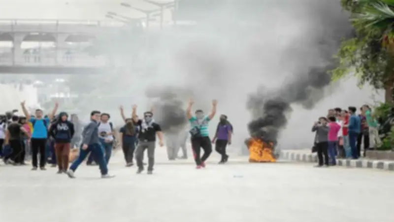 قرابين على مذابح «أمراء الدم».. كيف تستغل الجماعات الإرهابية الشباب وتتخلى عنهم