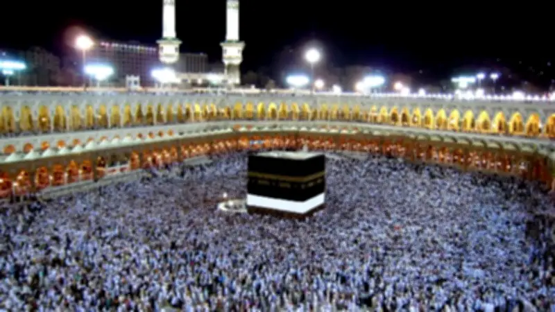 حكم أداء الحج عن المريض: شروط الإنابة وأركان الفريضة وفق فتاوى الأزهر والإفتاء