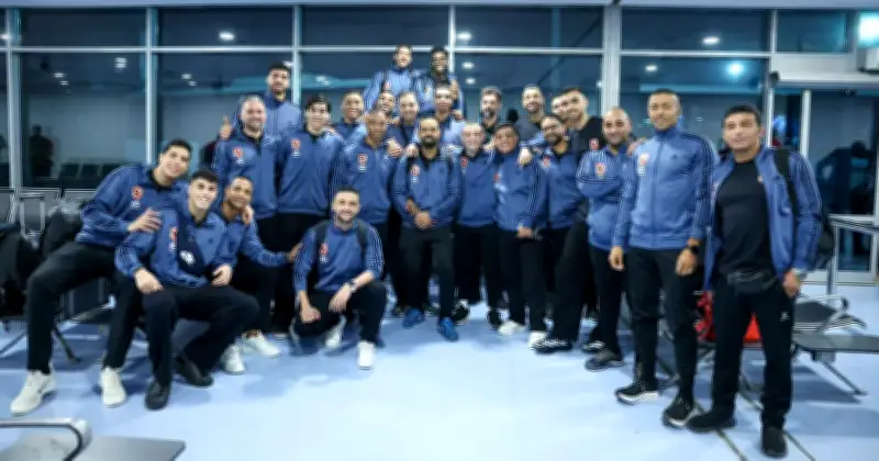 بعثة رجال طائرة الأهلي تصل إلى دولة إفريقية للمشاركة في بطولة الأندية