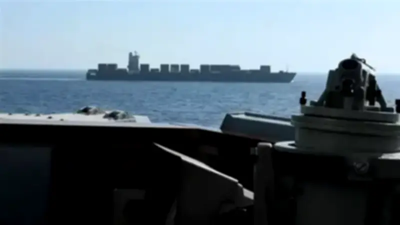 إيران تطالب واشنطن بالإفراج عن طاقم سفينة "توسكا" بعد تدخل عسكري أمريكي