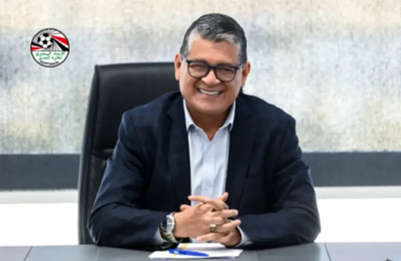 مفاجأة صادمة: حكم مباراة الزمالك وبيراميدز يثير الجدل بقرارات مثيرة للشكوك