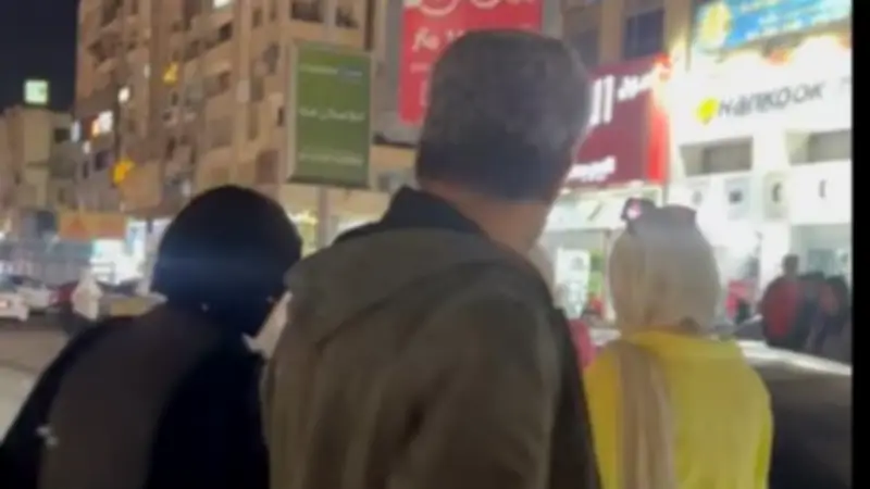 سيدة تتعرض للضرب والتهديد بعد اصطدام سيارة أسرة بمركبتها في ميدان الحصري