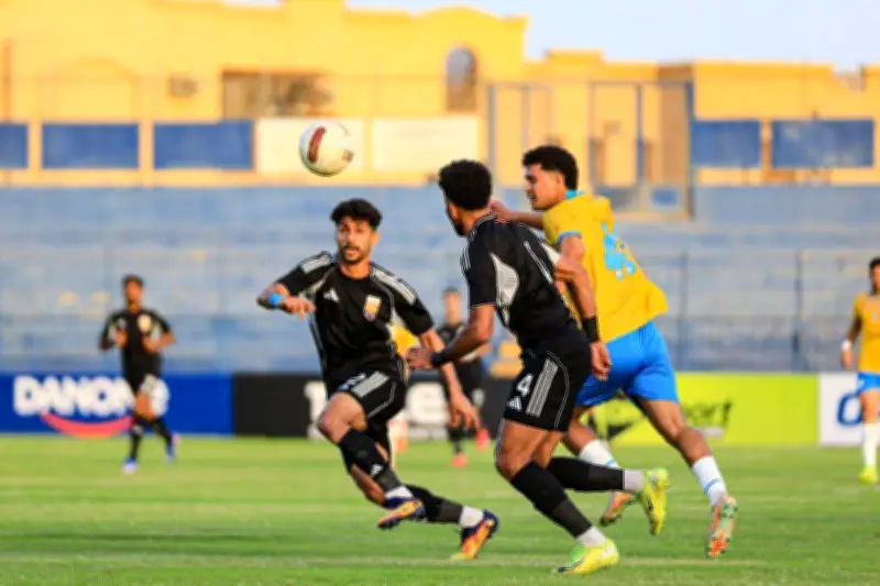 شوبير يكشف السبب الحقيقي وراء تعطل تطبيق دمج الأندية في الدوري المصري