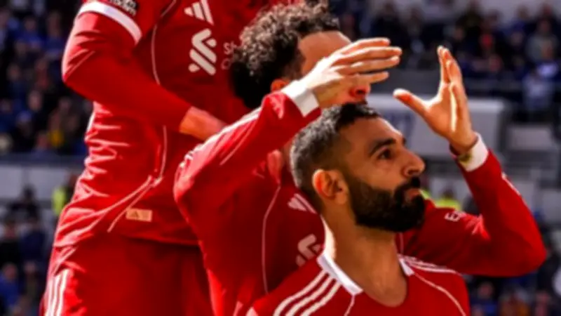 موعد مباراة ليفربول وكريستال بالاس في الدوري الإنجليزي مع تأثير التوقيت الصيفي