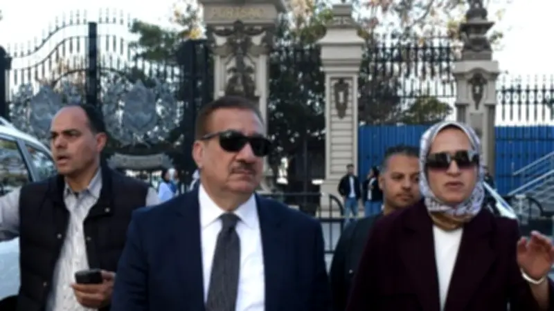 محافظ بورسعيد يوجه بتكثيف أعمال تطوير شارعي فلسطين وأوجينا السياحيين