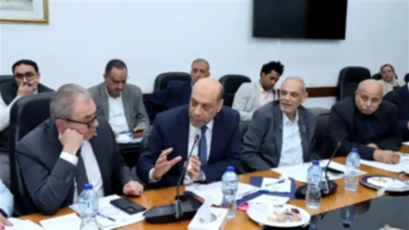 لجنة التراخيص الصناعية تبحث تحديات المستثمرين وتضع حلولاً لتحسين بيئة الاستثمار