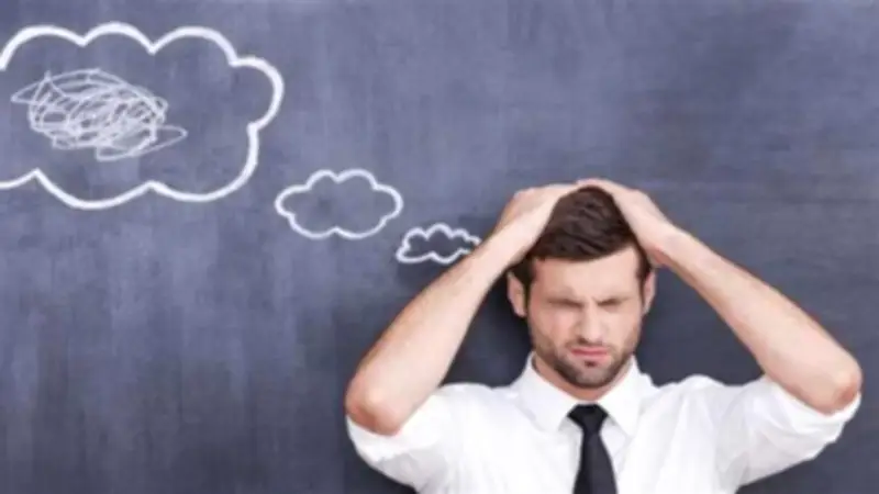 عقلك ليس ضعيفًا.. السر الحقيقي وراء نسيان أسماء الأشخاص فور التعارف