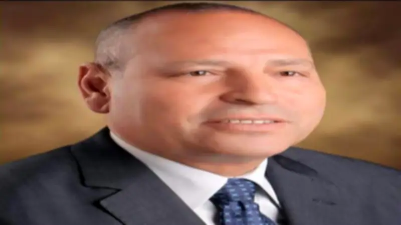 محافظ القاهرة يؤكد التوسع في تشغيل محطات الطاقة الشمسية لترشيد استهلاك الكهرباء