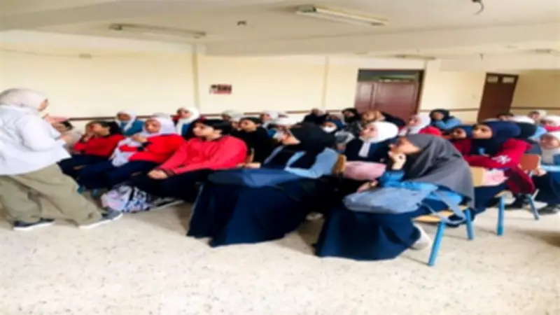 المجلس القومي للطفولة ينظم ندوة توعوية لمواجهة التنمر في مدرسة تحيا مصر بحي الأسمرات