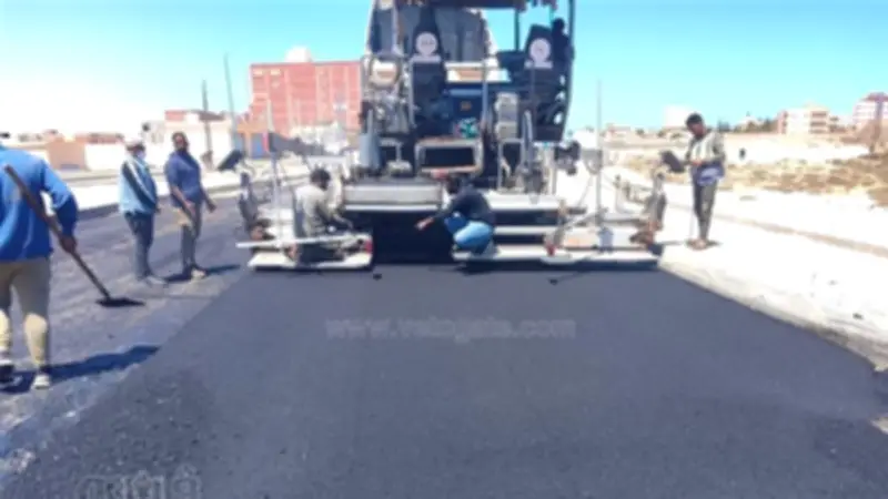 محافظ مطروح يعلن رصف شارع علم الروم بعد تطوير البنية التحتية استعدادًا لموسم الصيف