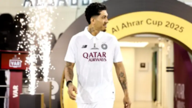 وكيل فيرمينو ينهي الجدل حول مفاوضات الأهلي: لا توجد اتصالات رسمية حتى الآن