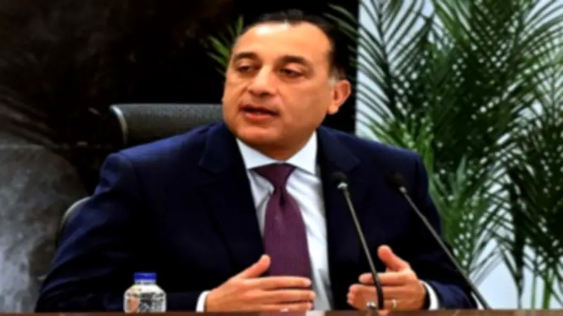 رئيس الوزراء يتابع أداء هيئة سلامة الغذاء ويؤكد على تعزيز الرقابة والتنسيق مع المحافظات