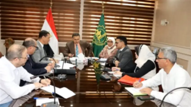 محافظ القليوبية يشدد على متابعة مشروعات المياه والصرف الصحي لتحسين الخدمات