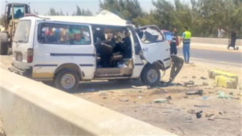 مصرع عامل وإصابة شخصين في حادث تصادم مروع بالعياط.. والنيابة تأمر بتشريح الجثة