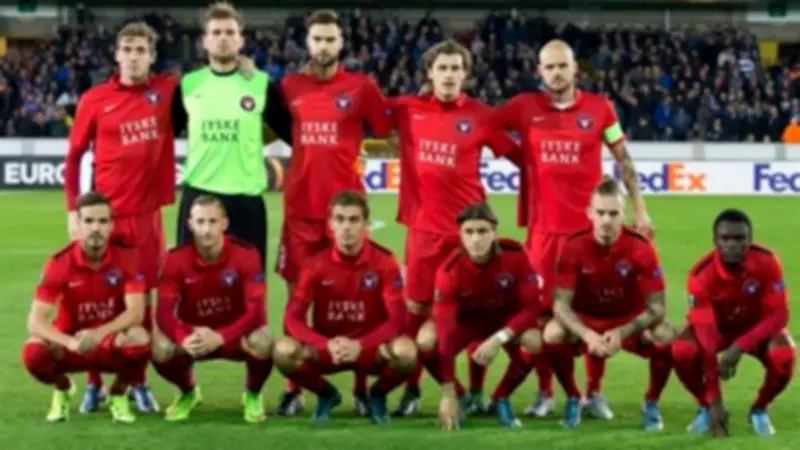 لاعب ميتيلاند الدنماركي يتعرض للطعن بالسكين في حادث مروع