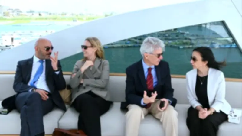 محافظ البحيرة ووفد الاتحاد الأوروبي يتفقدان الحديقة المتحفية ومعرض المشغولات اليدوية في رشيد