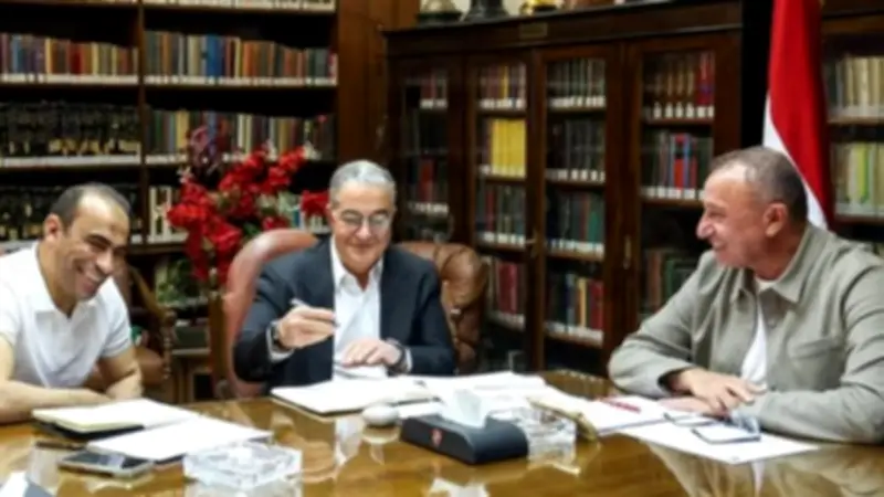 اجتماع قيادي بالأهلي لتقييم قطاع كرة القدم واستعراض الرؤية المستقبلية