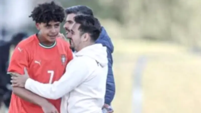 سيناريو تاريخي يقترب من النصر.. تصعيد نجل كريستيانو رونالدو للفريق الأول