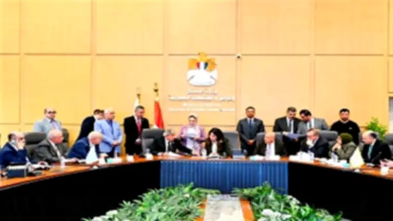 وزيرة الإسكان تلتقي أعضاء مجلس الشيوخ لبحث مطالب المواطنين وتطوير المشروعات الخدمية