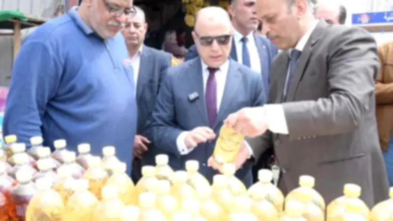 محافظ الغربية يواصل متابعة أسواق اليوم الواحد في عدة مدن لتخفيف الأعباء على المواطنين