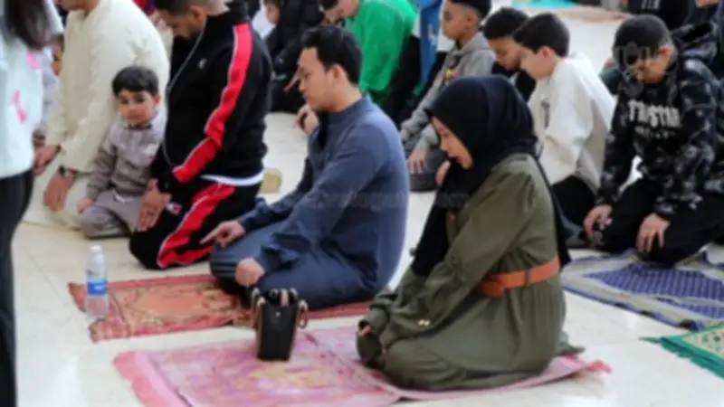 دار الإفتاء المصرية توضح حكم اختلاط الرجال والنساء في صلاة العيدين