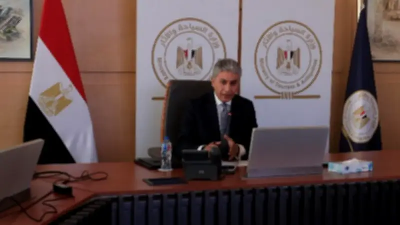 وزير السياحة والآثار يلتقي بالكوادر المتميزة الملتحقة بالبرنامج المتقدم في القيادة التنفيذية