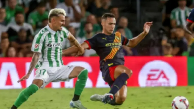 تعادل مثير بين جيرونا وريال بيتيس في الشوط الأول بالدوري الإسباني