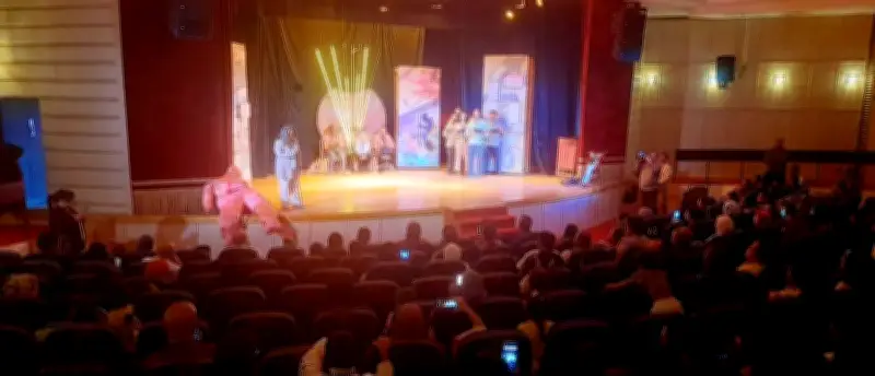 انطلاق عروض مسرح المواجهة والتجوال بشرم الشيخ وسط تفاعل كبير من الجمهور