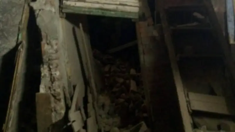 انهيار منزل قديم بأسيوط يتسبب في إصابة شخصين وفرض كردون أمني