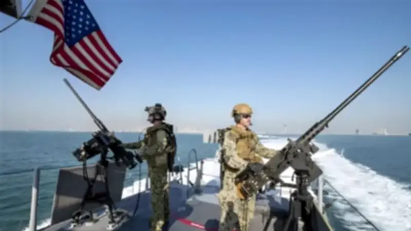 وزير الخزانة الأمريكي يؤكد استمرار الحصار على الموانئ الإيرانية وسط مفاوضات متوازنة